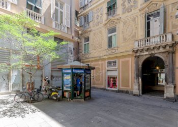 Locale Commerciale Via Luccoli, Genova (zona Centro Storico) - foto 1