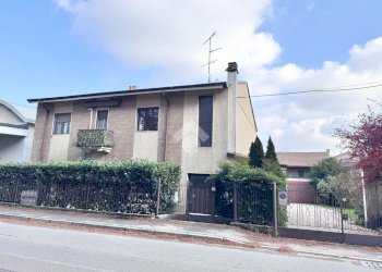 Four-room apartment Via Garibaldi, Binasco - photo 1