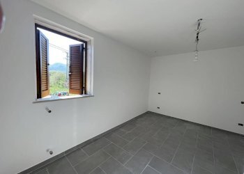 Foto 5 - Trilocale via valle
 
69, Alatri - foto 5