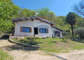 Casa all\'aperto - Villa Frazione Cà de Monti
 
17, Gavirate - foto 2