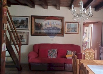 Sala da pranzo - Villa Frazione Cà de Monti
 
17, Gavirate - foto 4