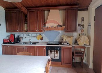 Cucina - Villa Frazione Cà de Monti
 
17, Gavirate - foto 6