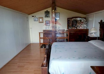 Camera / camera da letto - Villa Frazione Cà de Monti
 
17, Gavirate - foto 10