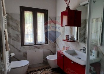 Bagno - Villa Frazione Cà de Monti
 
17, Gavirate - foto 14