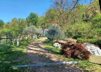 Giardino - Villa Frazione Cà de Monti
 
17, Gavirate - foto 17