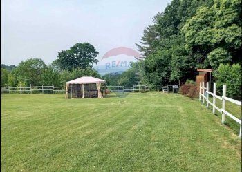 Giardino - Villa Frazione Cà de Monti
 
17, Gavirate - foto 27