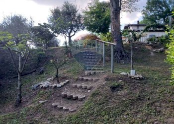 Giardino - Villa Frazione Cà de Monti
 
17, Gavirate - foto 30