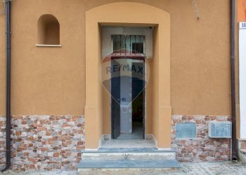 Edificio all\'aperto - Casa semi indipendente Via Gismondo
 
58, Catania - foto 3