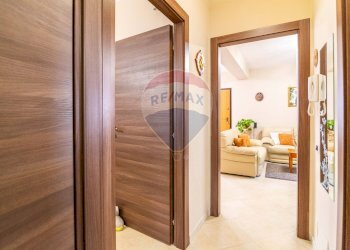 Hall / corridoio - Apartment Via grotta del signore
 
11, San Pietro Clarenza - photo 15