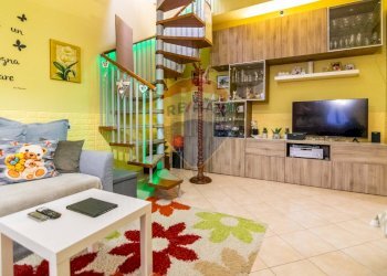 Soggiorno - Apartment Via grotta del signore
 
11, San Pietro Clarenza - photo 27