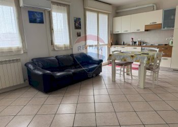 Sala da pranzo - Two-room apartment Via Celadina
 
1A, Gorle - photo 7