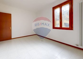 Stanza vuota - Quadrilocale Via Fecchiera
 
24, Valli del Pasubio - foto 5