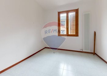 Stanza vuota - Quadrilocale Via Fecchiera
 
24, Valli del Pasubio - foto 8