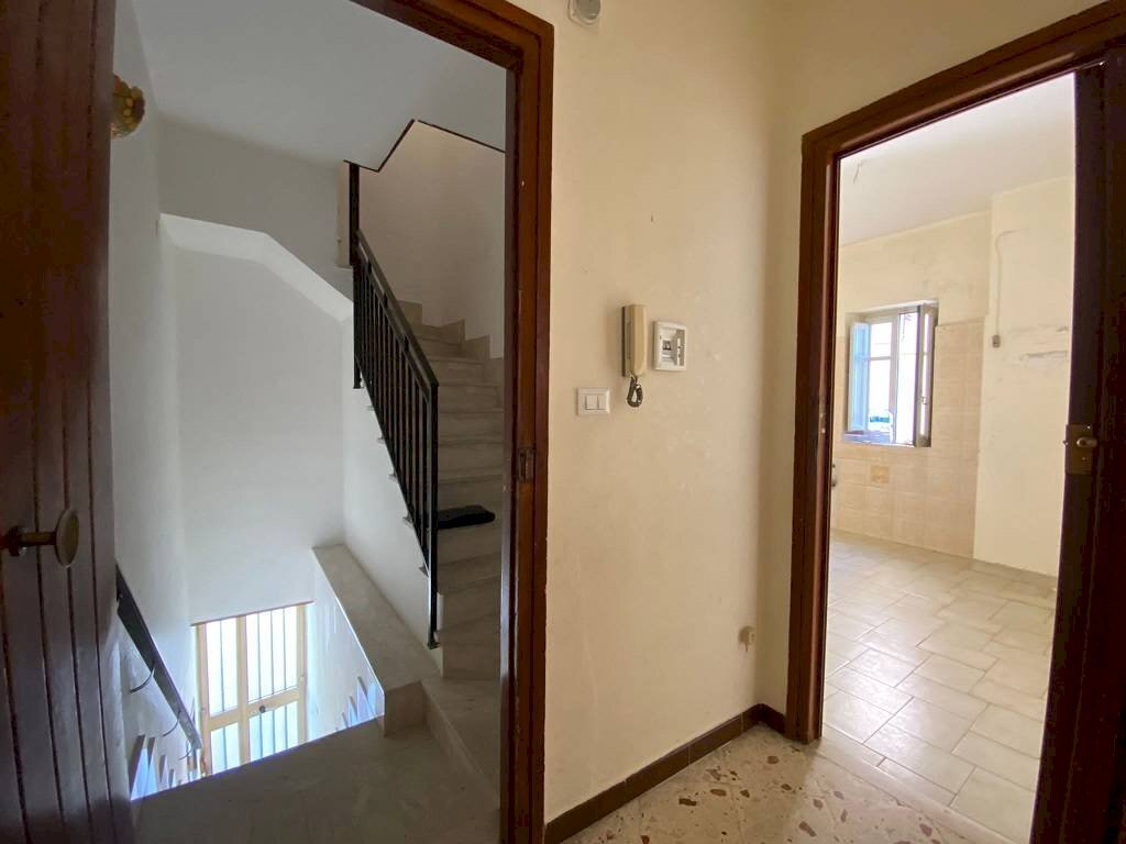 Foto 2 - Trilocale Via Venero
 
243, Monreale - foto 2