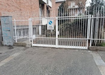 Ingresso - Magazzino corso Potenza, 6, Torino - foto 1