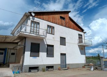 Facciata - Casa indipendente via Fenestrelle, 117, Rivalta di Torino - foto 1