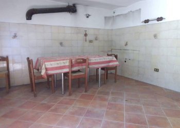 Cucina - Casa indipendente via San Quirico, 19, Barge - foto 13