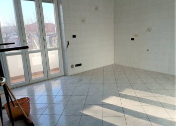 Camera da letto - Quadrilocale via Castellazzo, 27, Orbassano - foto 7