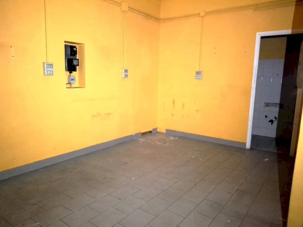 Interno non residenziale - Shop via Stradella, 236, Torino - photo 2