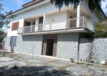 Facciata - Villa via Europa, 57, Rubiana - foto 1