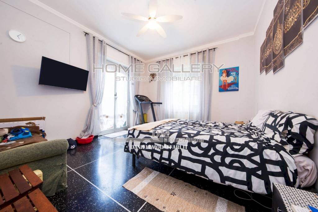 Dettagli - Two-room apartment largo Augusto Merlo, Genova (neighborhood Marassi) - photo 2