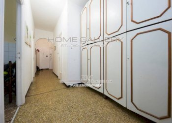 Dettagli - Bilocale largo Augusto Merlo, Genova (zona Marassi) - foto 9