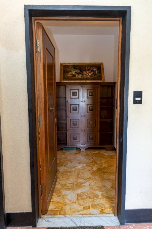 Interno palazzo - Bilocale via Generale Manfredo Fanti, 10, Genova (zona Sampierdarena) - foto 2