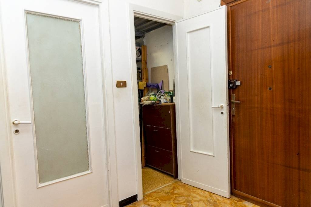 Ingresso - Bilocale via Generale Manfredo Fanti, 10, Genova (zona Sampierdarena) - foto 3