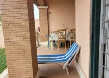 Balcone - Villa largo Marmore, Ardea - photo 4