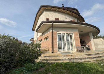 Facciata - Villa Coriano - foto 38