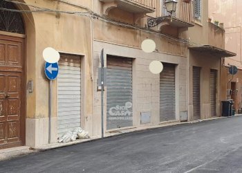 Locale Commerciale Via Abele Damiani, Marsala - foto 2