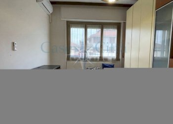 Monolocale Piazza Pietro Frattini, Milano (zona Lorenteggio) - foto 1