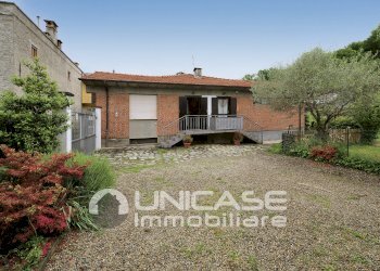 Facciata - Villetta Strada del Palas, 7, Luserna San Giovanni - foto 1