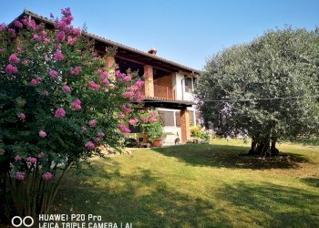 Independent house hamlet Serra, Buttigliera d'Asti - photo 1