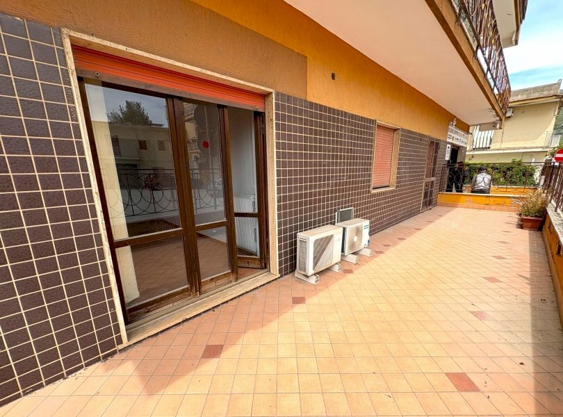 Office Mondragone - photo 1