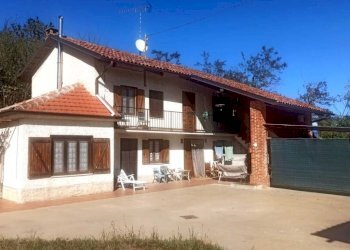 Rustic Frazione San Grato, Piozzo - photo 1