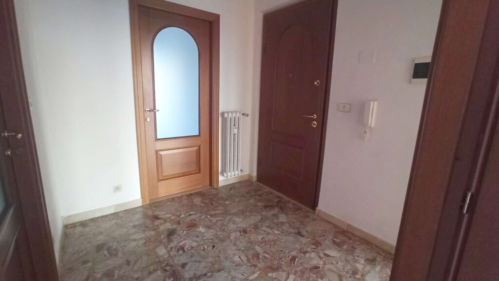 Trilocale Carrù - foto 3