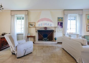 Villa Via XXIV Maggio, 10 
 Paratico, Paratico - photo 10