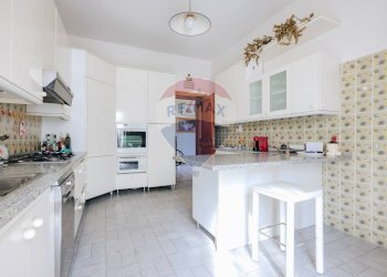 Villa Via XXIV Maggio, 10 
 Paratico, Paratico - photo 13