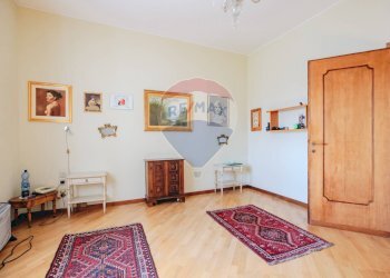 Villa Via XXIV Maggio, 10 
 Paratico, Paratico - photo 23