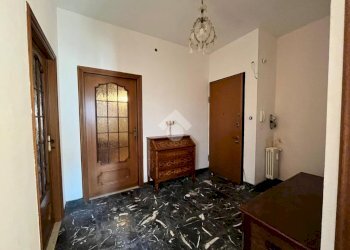 Four-room apartment Via C. Botta, Castellamonte - photo 6