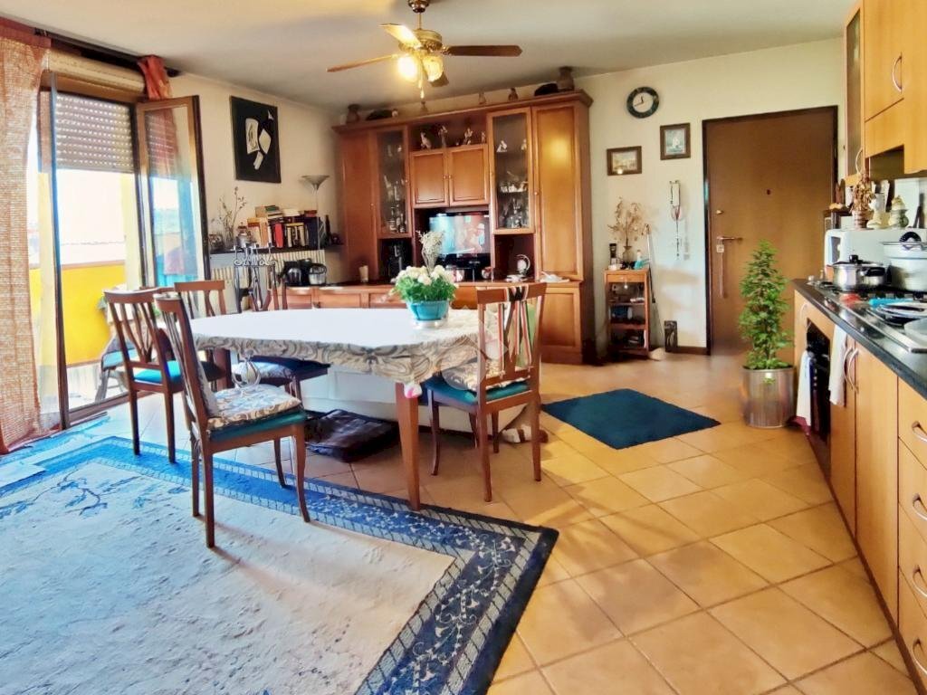 Three-room apartment Via roma, Saludecio - photo 1