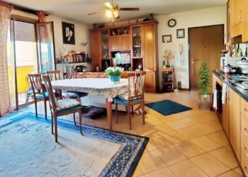 Three-room apartment Via roma, Saludecio - photo 1