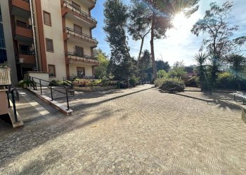 Foto 4 - Quadrilocale via Corrado Giaquinto
 
1, Lecce - foto 4