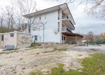 Foto 30 - Commercial Activity contrada canale, Caramanico Terme - photo 30