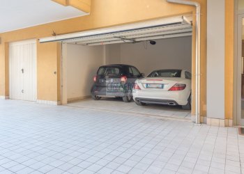 Foto 2 - Box Via Palermo
 
32, Pescara - photo 2