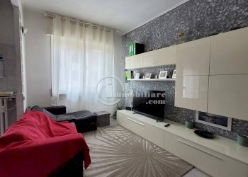 Foto 1 - Trilocale Via Venezia
 
2, Pieve Emanuele - foto 1