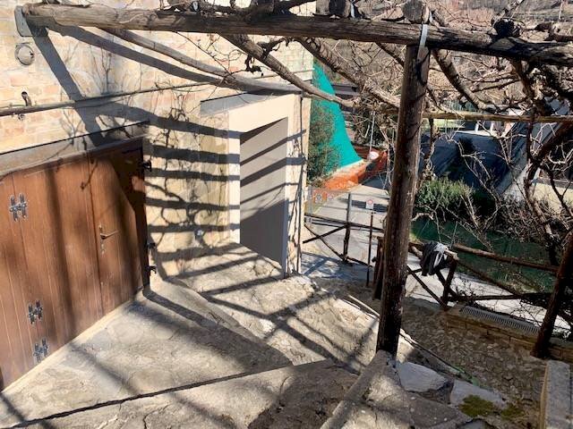 Foto 3 - Casa indipendente Roccafluvione - foto 3