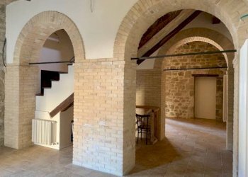 Foto 14 - Casa indipendente Roccafluvione - foto 14