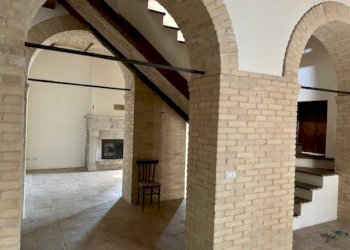 Foto 23 - Casa indipendente Roccafluvione - foto 23